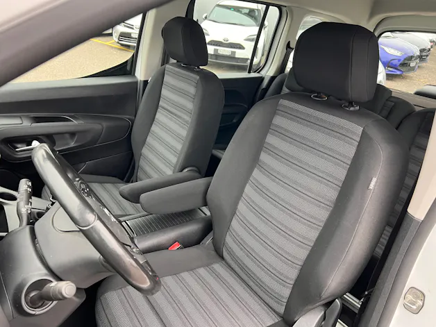 Opel Combo Life 1.5 D Essentia S/S