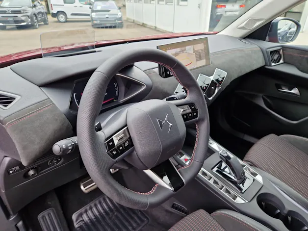 DS Automobiles 3 1.2 Hybrid Ligne Noire