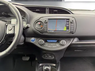 Toyota Yaris 1.5 VVT-i HSD Trend