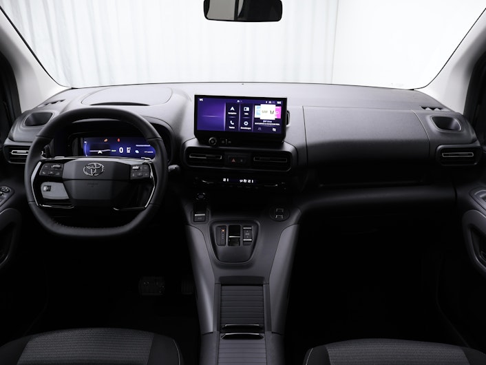 Vehicle image TOYOTA PROACE CITY VERSO