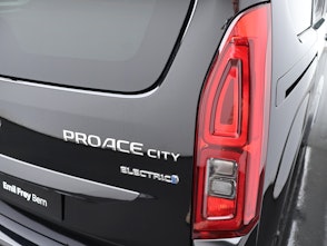 Vehicle image TOYOTA Proace City Verso L1 52KWh Trend 0.99% Leasing