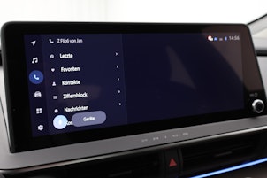 Vehicle image TOYOTA Prius 2.0 Plug-In-Hybrid Style