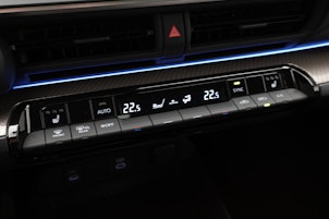 Vehicle image TOYOTA Prius 2.0 Plug-In-Hybrid Style