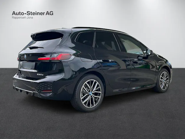 BMW 230e xDrive paddles Active Tourer