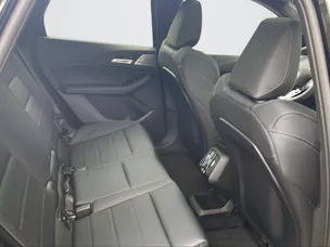 BMW 230e xDrive paddles Active Tourer
