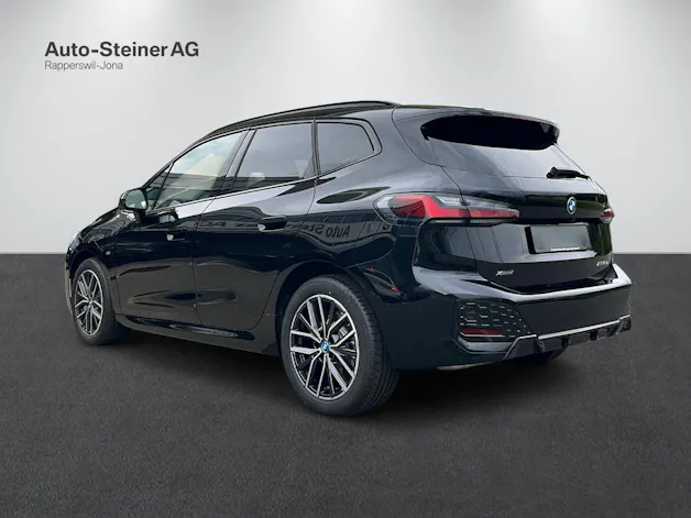BMW 230e xDrive paddles Active Tourer