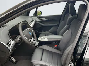BMW 230e xDrive paddles Active Tourer
