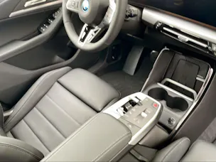 BMW 230e xDrive paddles Active Tourer
