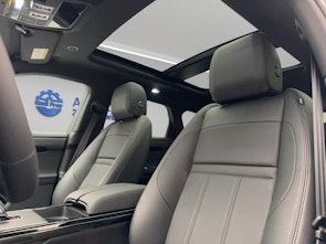 Vehicle image LAND ROVER Range Rover Evoque 1.5 T 300e Dynamic SE