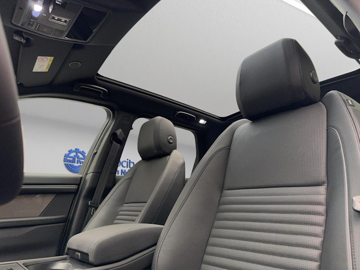 Vehicle image LAND ROVER DISCOVERY SPORT