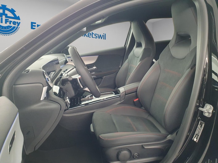 Vehicle image MERCEDES-BENZ A 250