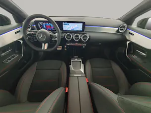 Mercedes-Benz A 250 AMG Line 4m