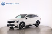 First vehicle image