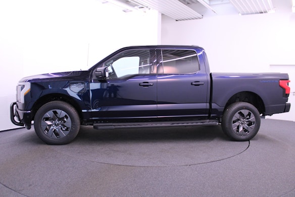 FORD F-150 Lightning DKab.Pick-up 98 kWh Lariat Launch Edition 2
