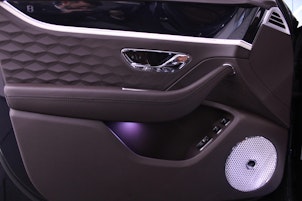 Vehicle image BENTLEY Flying Spur 4.0 V8 Hybrid Mulliner