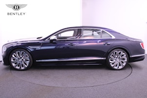 Vehicle image BENTLEY Flying Spur 4.0 V8 Hybrid Mulliner