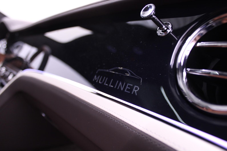 Vehicle image BENTLEY FLYING SPUR