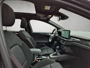 Ford Focus 1.0 EcoBoost Hybrid ST-Line X