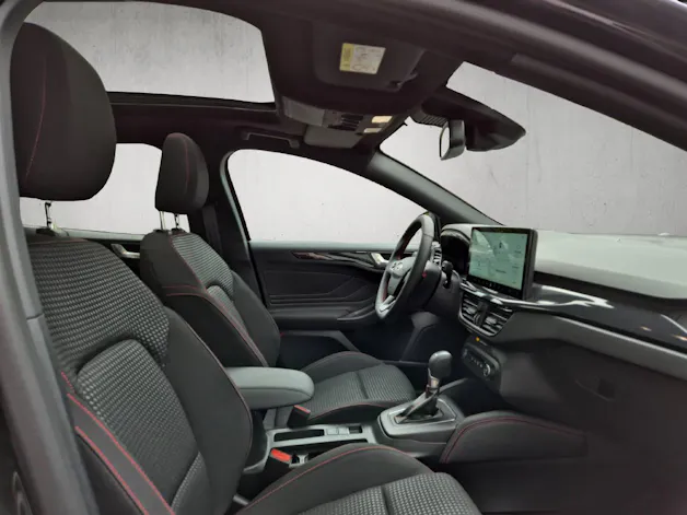 Ford Focus 1.0 EcoBoost Hybrid ST-Line X
