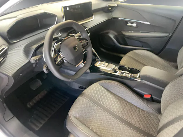 Peugeot 208 1.2 Hybrid Allure Premium