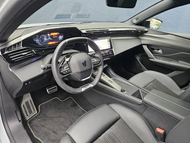 Peugeot 308 NEW 1.6 PHEV 225 GT