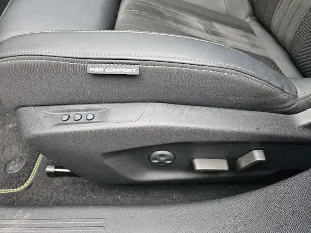 Peugeot 308 NEW 1.6 PHEV 225 GT