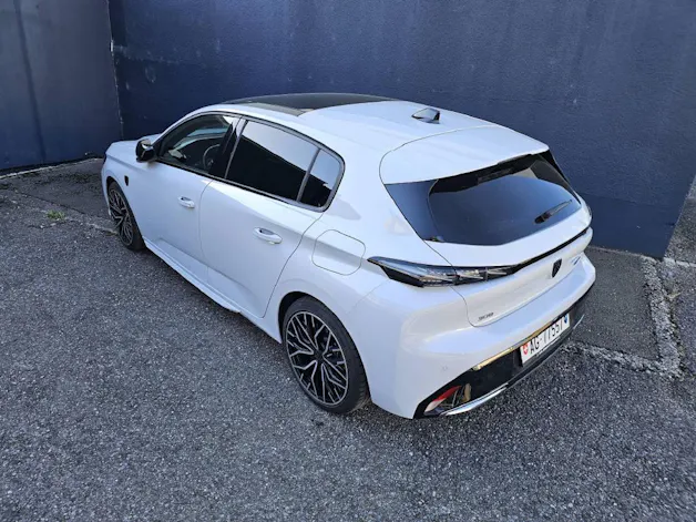 Peugeot 308 NEW 1.6 PHEV 225 GT