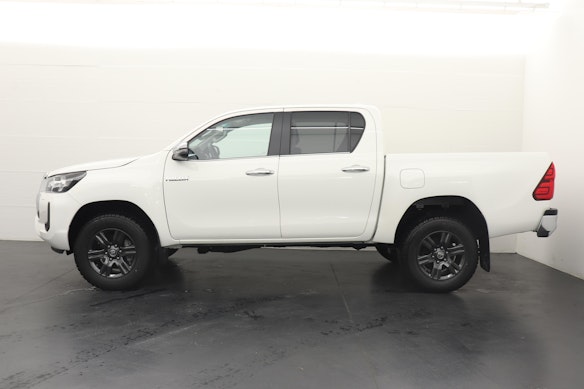 TOYOTA Hilux Double Cab.-Pick-up 2.4 D-4D 150 Style 3