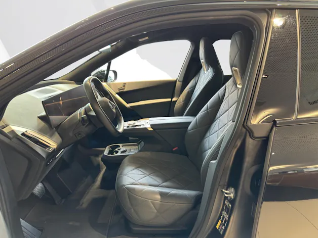 BMW iX xDrive50