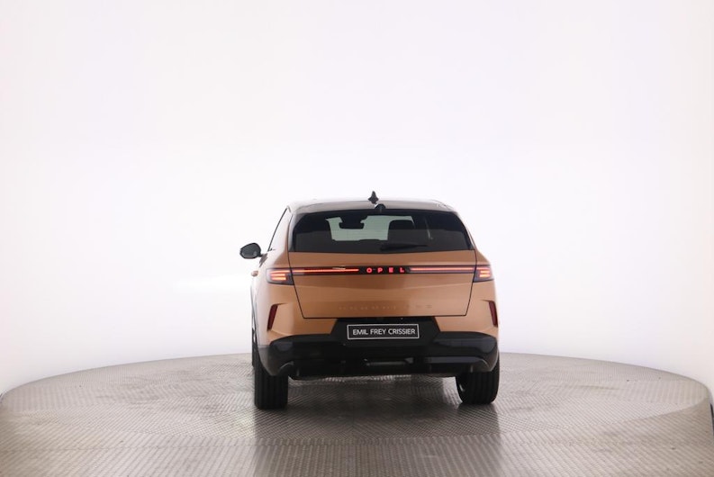 Vehicle image OPEL GRANDLAND