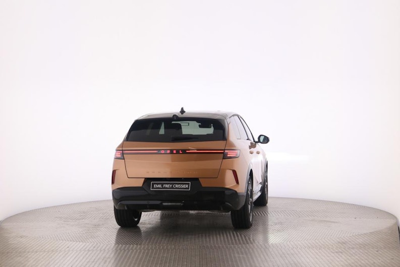 Vehicle image OPEL GRANDLAND