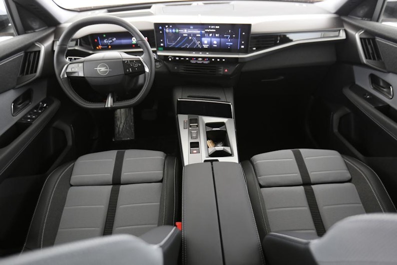 Vehicle image OPEL GRANDLAND