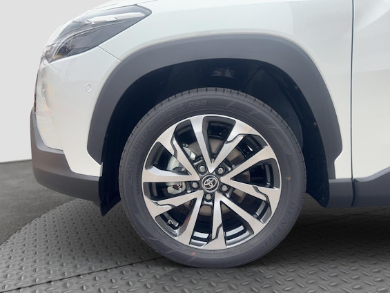 Vehicle image 8