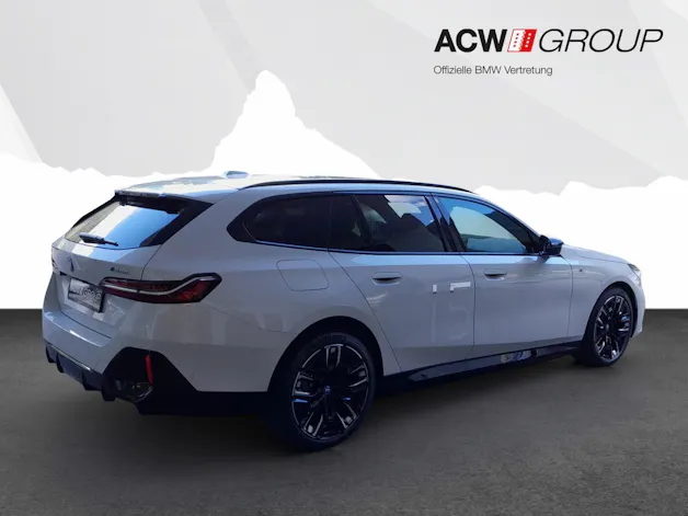 BMW i5 M60 xDrive Touring