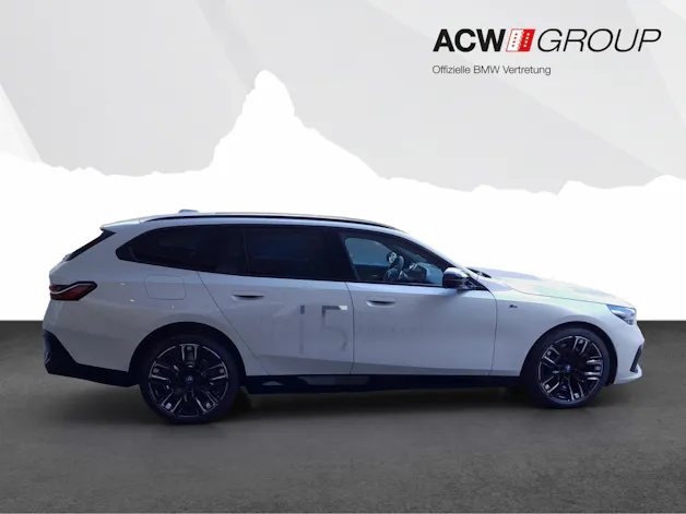 BMW i5 M60 xDrive Touring