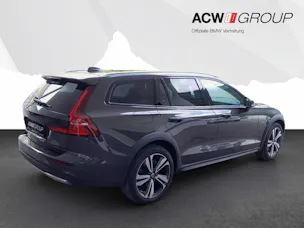 Volvo V60 Cross Country 2.0 B4 Plus AWD