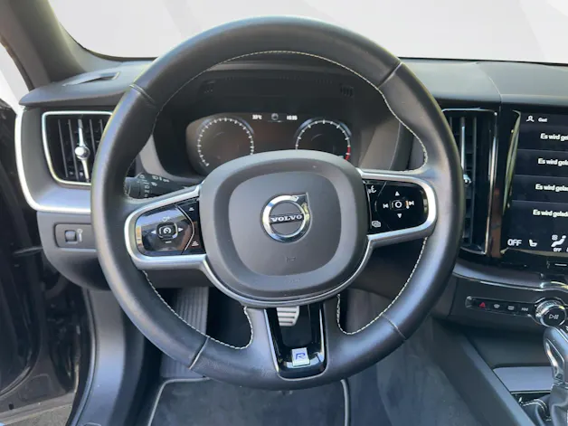 Volvo XC60 2.0 T6 R-Design AWD