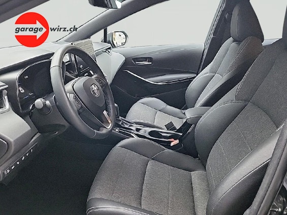 Vehicle image 6 Vehicle image 6