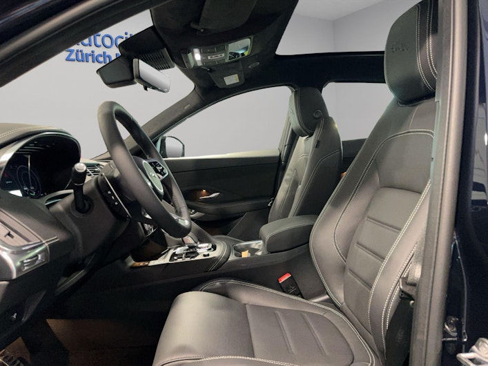 Vehicle image JAGUAR E-PACE