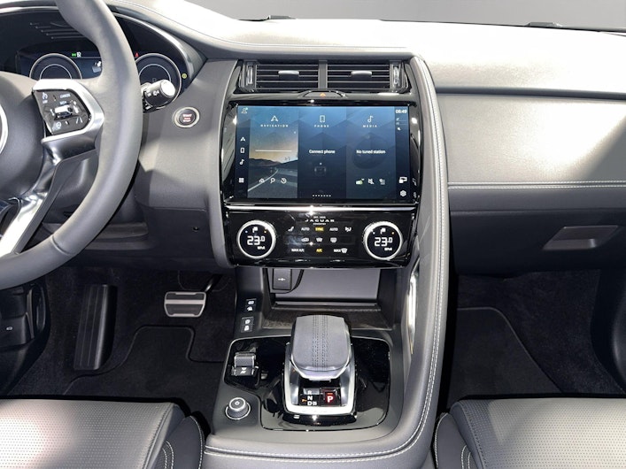 Vehicle image JAGUAR E-PACE