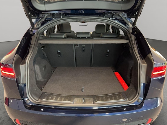 Vehicle image 14 Vehicle image 14