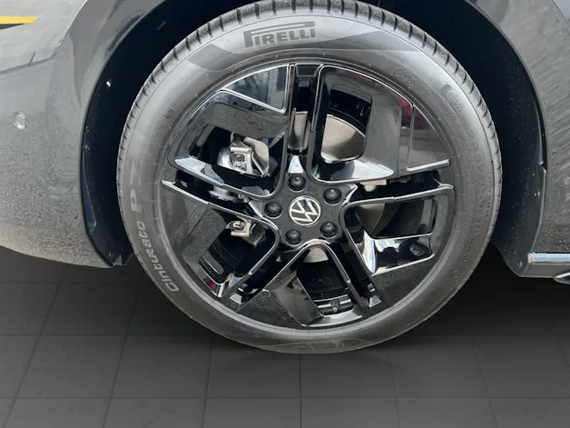 VW Passat Variant 2.0 TDI R-Line DSG