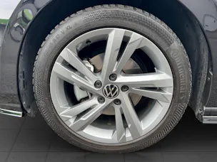 VW Golf VIII 1.5 eTSI R-Line DSG