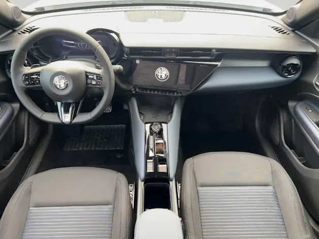 Alfa Romeo Junior 1.2 Ibrida