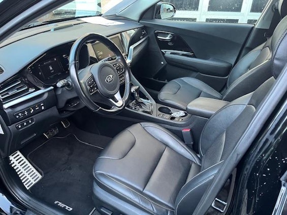 Vehicle image 8 Vehicle image 8