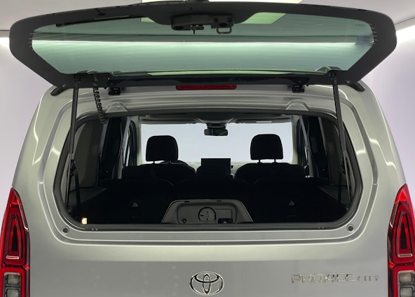 Vehicle image 12 Vehicle image 12