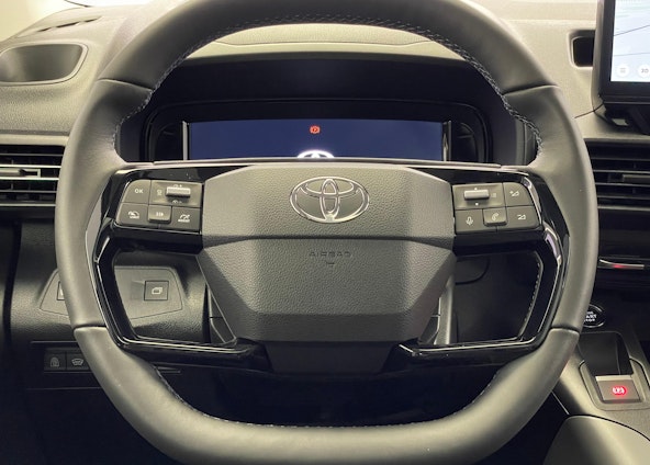 Vehicle image 13 Vehicle image 13