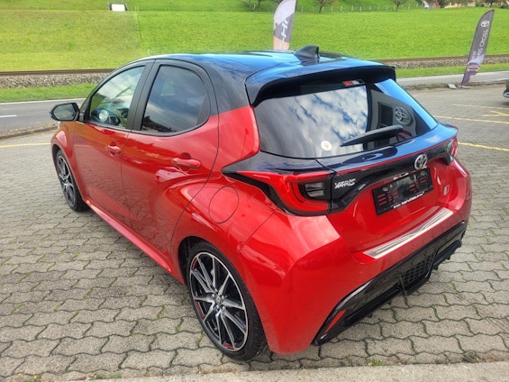 Vehicle image 6