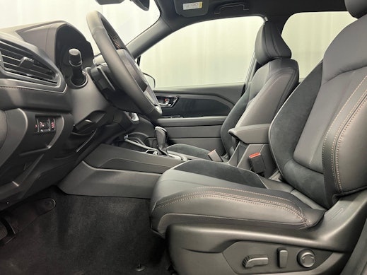 SUBARU Forester Station 2.0i e-Boxer Luxury 2