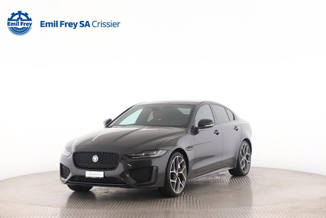 First vehicle image